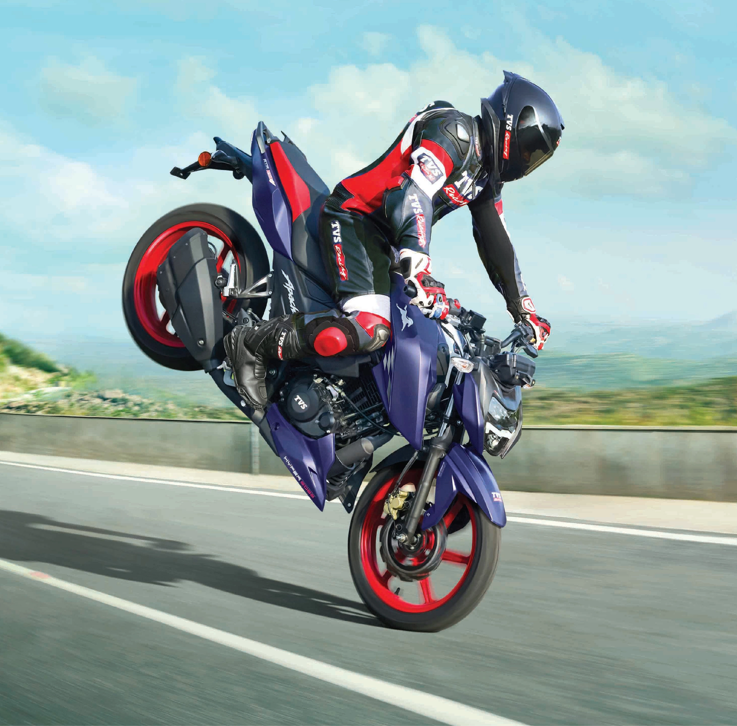 TVS APACHE RTR 160 4V XCONNECT