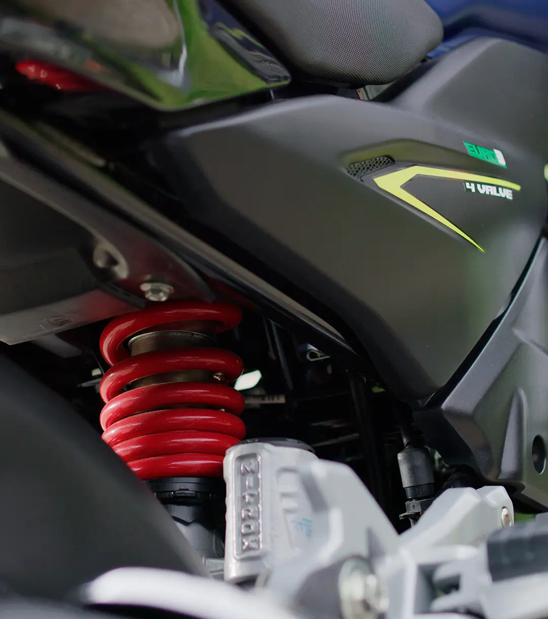 BAJAJ DISCOVER 125 SPORT