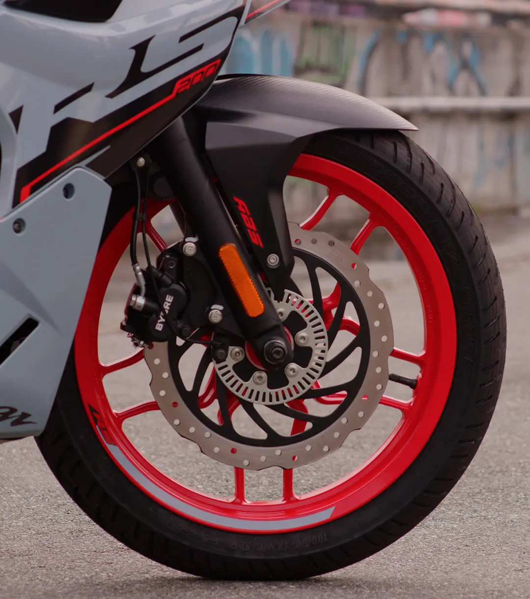 BAJAJ PULSAR 200 RS ABS